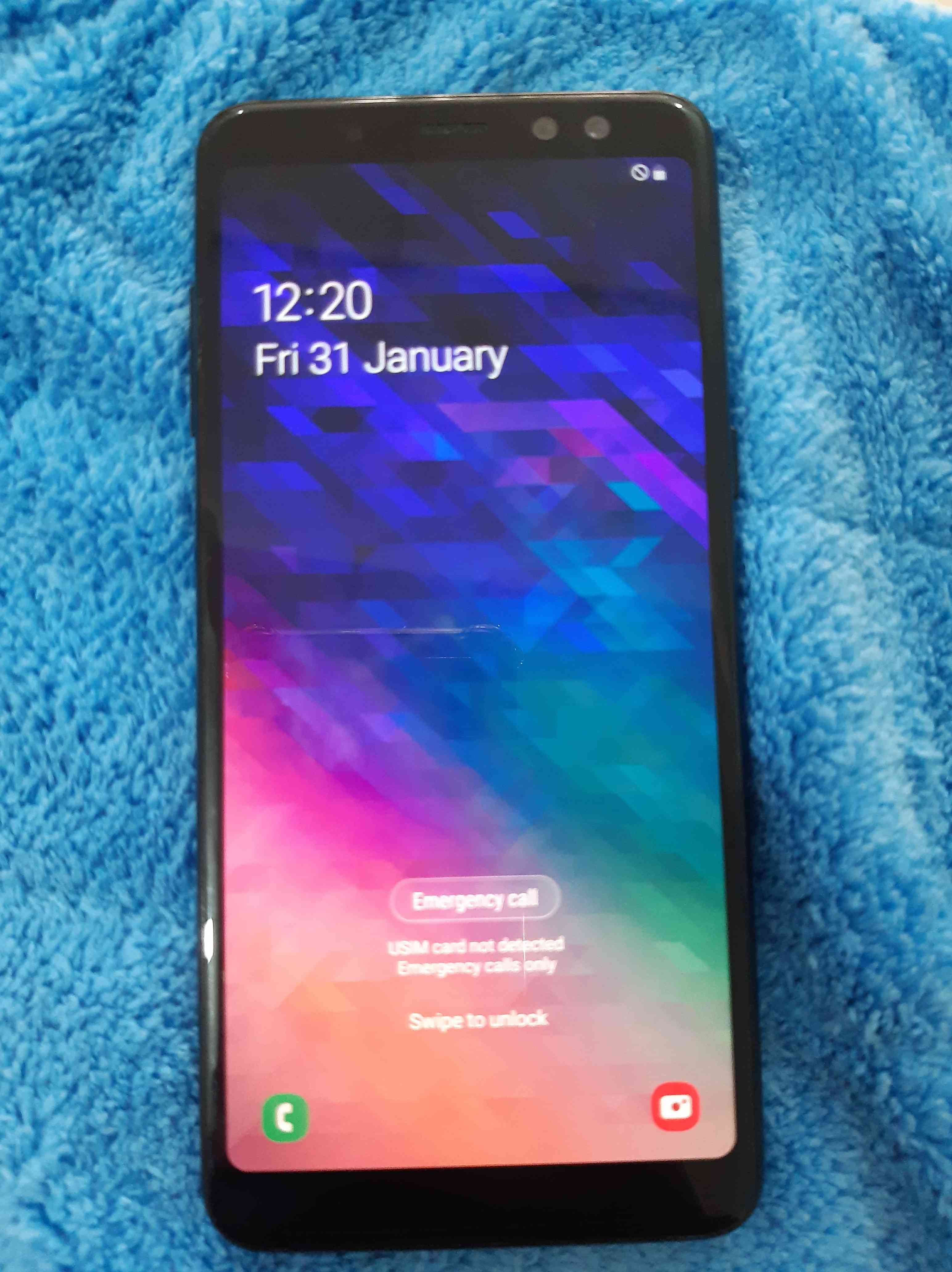 Galaxy A8 RAM.4GB ROM.32GB RS.23500🧀